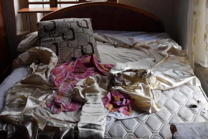 Konya'da garip olay! Aniden yataklar, yorganlar kendiliğinden tutuşuyor