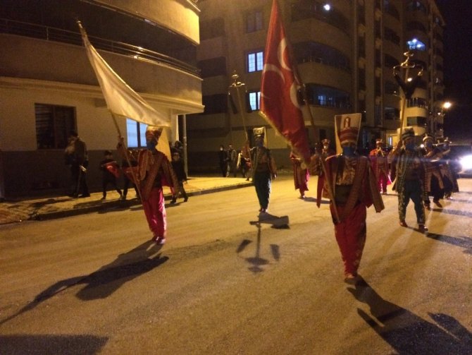 Mehteran eşliğinde “Onbeşi”