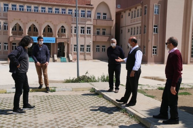 Müdür Başyiğit, yapılacak anaokulu ve anasınıfı ek derslikler için incelemelerde bulundu