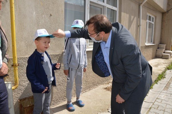 Emet Belediyesi 8 asırlık gelenekten çocukları mahrum bırakmadı