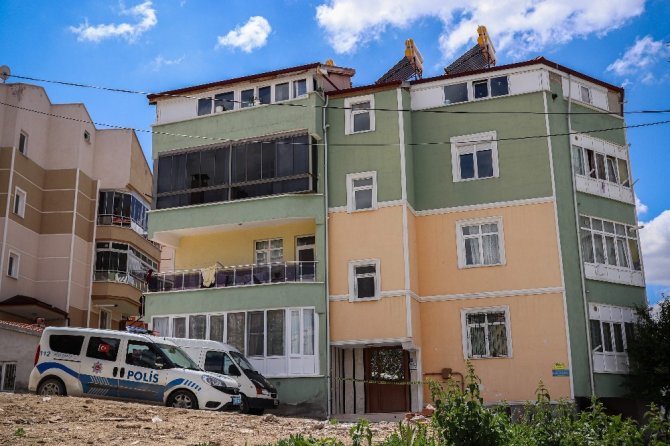 Karaman’da bir apartman karantinaya alındı