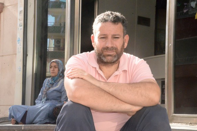 HDP önünde eylemdeki babanın oğluna seslenişi yürek dağladı