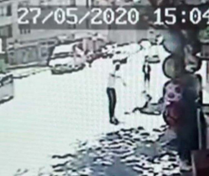 Konya'da eşini sokak artasında vuran koca saklandığı evde yakalandı