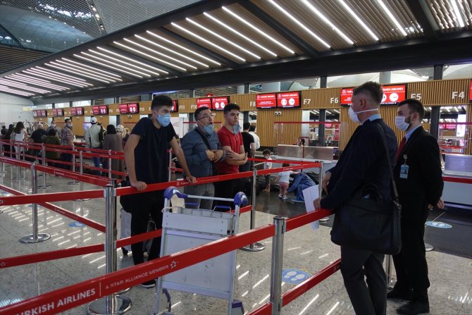 İstanbul Havalimanı'nda yurt dışı uçuşları yeniden başladı