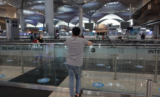 İstanbul Havalimanı'nda yurt dışı uçuşları yeniden başladı