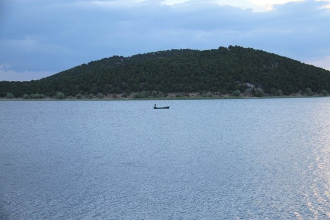 Beyşehir Gölü’nde balık av yasağı sona eriyor