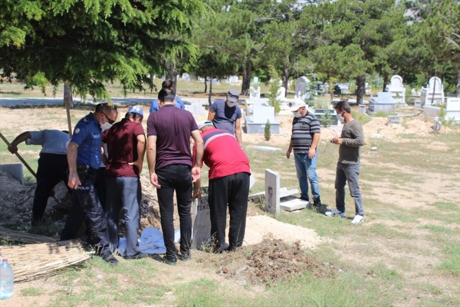 Konya'da toprağa gömülü çocuk cesedi bulunması
