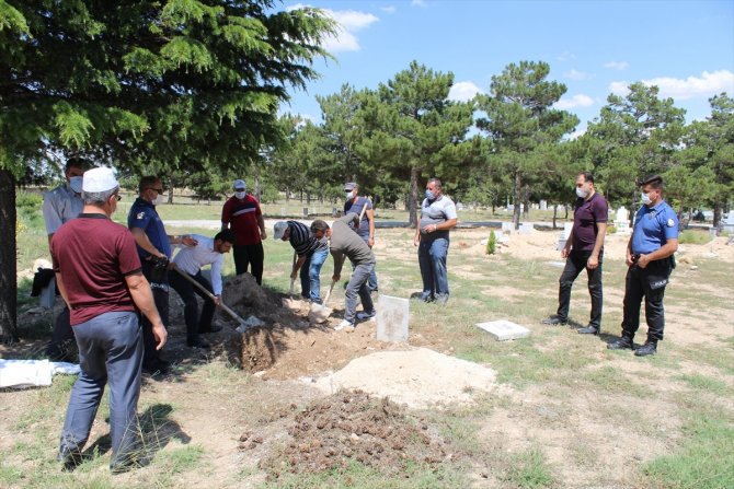 Konya'da toprağa gömülü çocuk cesedi bulunması