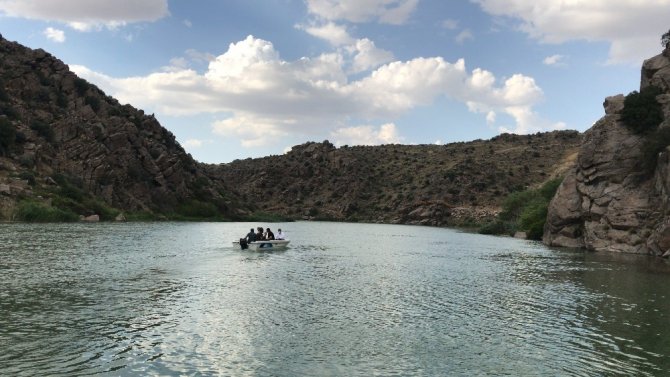 Selçuklu mimarisi Çeşnigir’e ziyaretçi akını