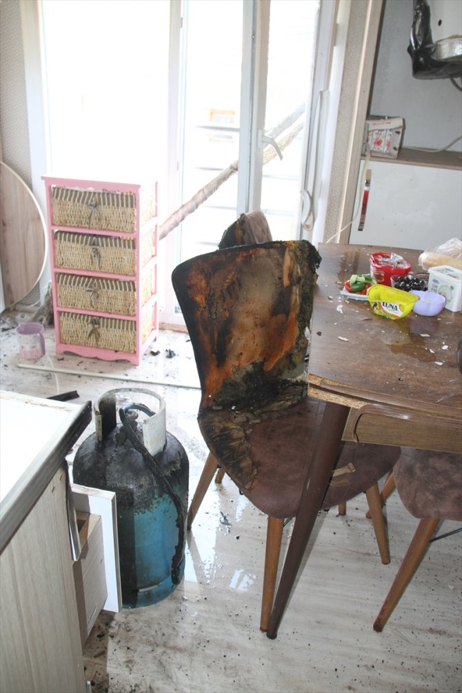Konya'da apartman dairesindeki yangın paniğe neden oldu