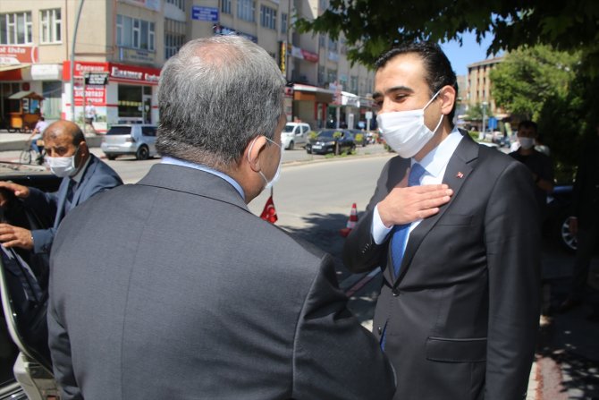 Karaman Valisi Işık, Belediye Başkanı Kalaycı'yı ziyaret etti