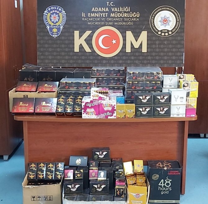 Adana’da 230 bin liralık kaçak içki ve cinsel ürün ele geçirildi