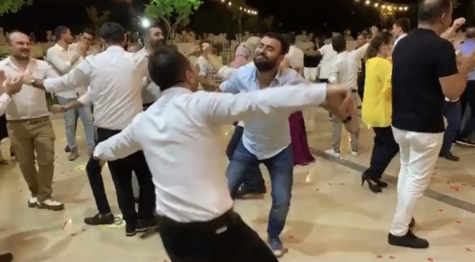 İstanbul’da düğün eğlencelerinde dehşete düşüren görüntüler