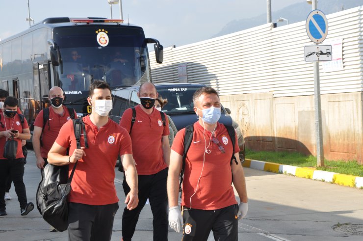 Galatasaray kafilesi Gazipaşa’ya geldi