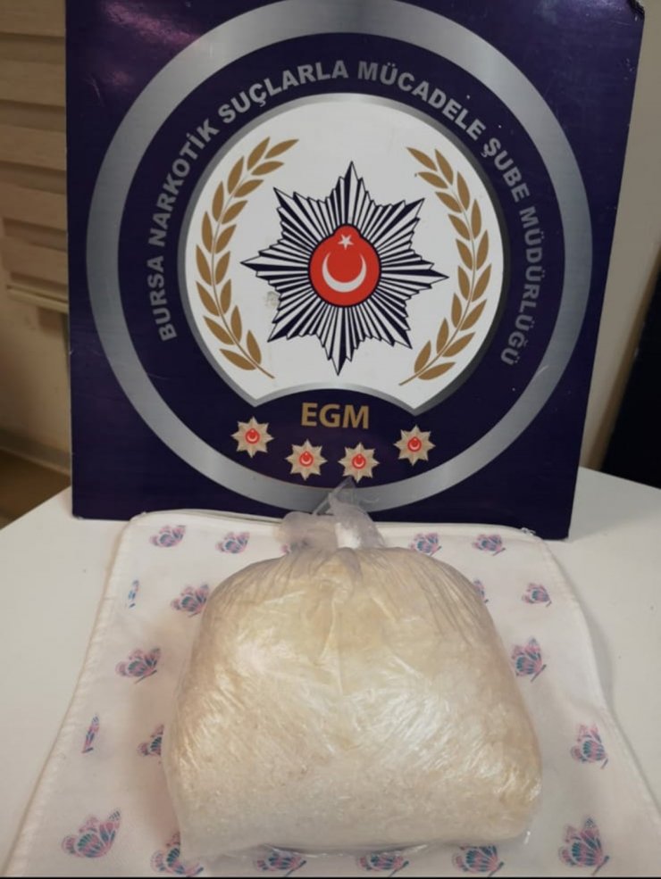 Bursa'da 1 kilo 200 gram metamfetamin ele geçirildi