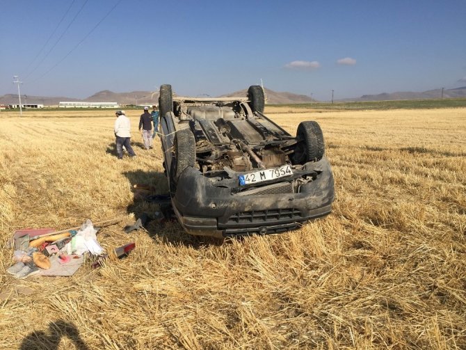 Konya’da işçileri taşıyan hafif ticari araç takla attı: 4 yaralı