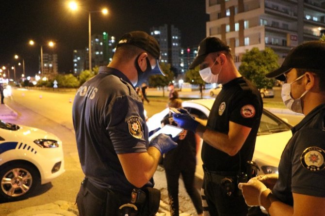 Mersin’de 543 polisin katılımıyla "huzur" uygulaması