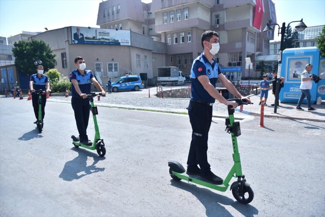 Mersin'de "scooter"lı zabıta dönemi