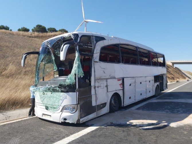 Balıkesir’de trafik kazası 33 yaralı