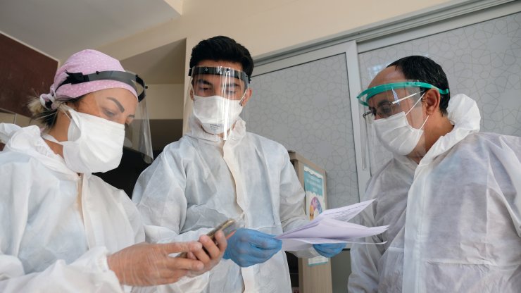 Konya'daki koronavirüs vaka artışının nedeni: maske, mesafe ve hijyen ihlali
