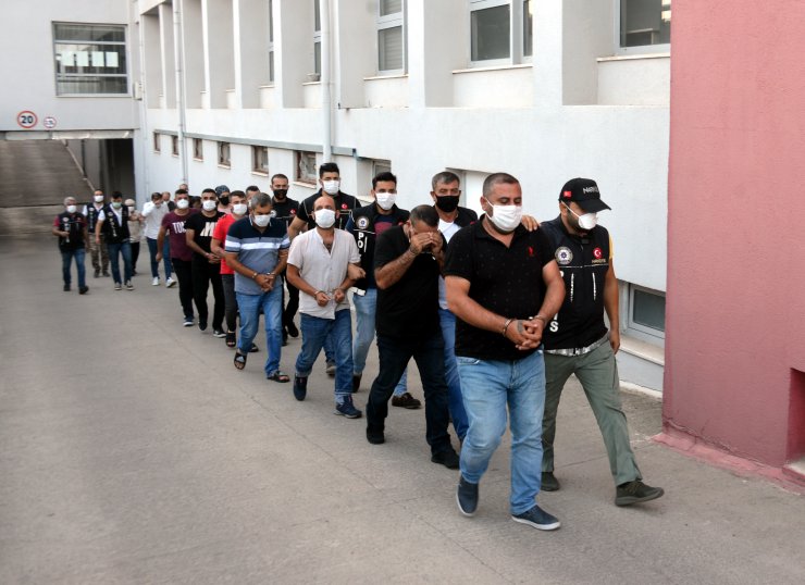 Adana’daki uyuşturucu operasyonuna 14 tutuklama