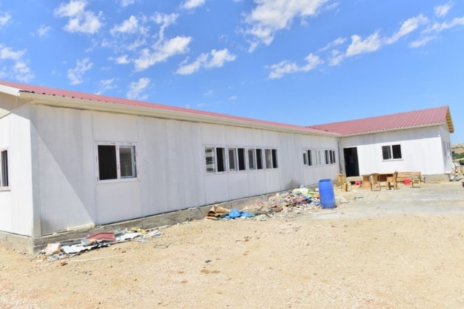 Elazığ’da yeni okulların yapımına başlandı