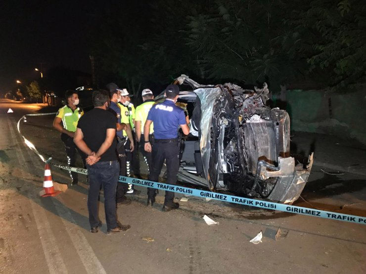 Konya'da minibüs kontrolden çıktı, sürücü hayatını kaybetti