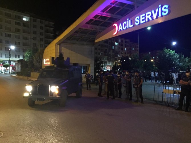 Siirt'teki terör operasyonlarında ağır yaralanan 2 Özel Harekat polisi şehit oldu
