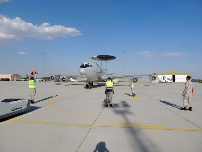 NATO AWACS uçağı ve personeli Konya'daki görevine başladı
