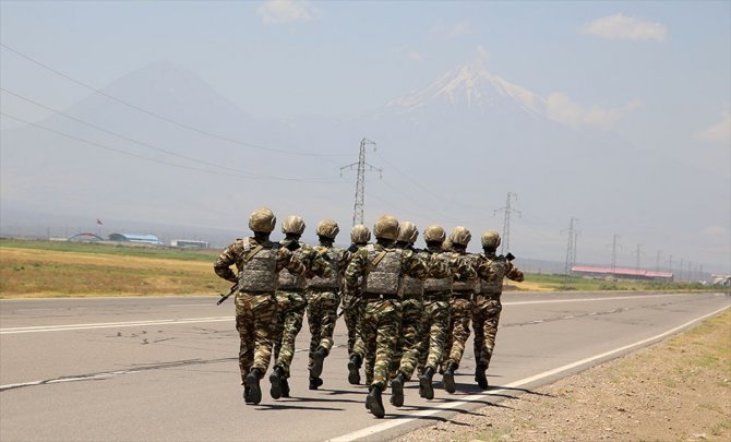 Azerbaycan'la ortak tatbikata katılacak Türk askerleri Nahçıvan'a geldi