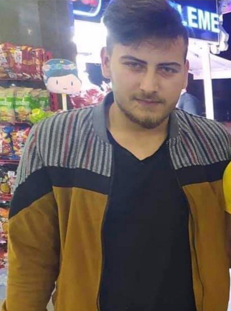 Konya'da cinayet! Oğlunu yaraladı, araya giren oğlunun arkadaşını öldürdü