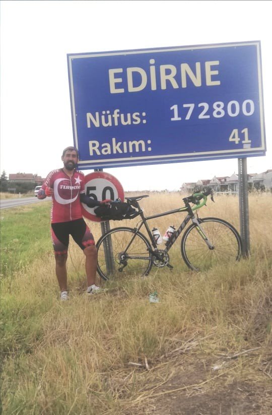 Bisikletle 5 günde Marmara Denizi’nin etrafını dolaştı
