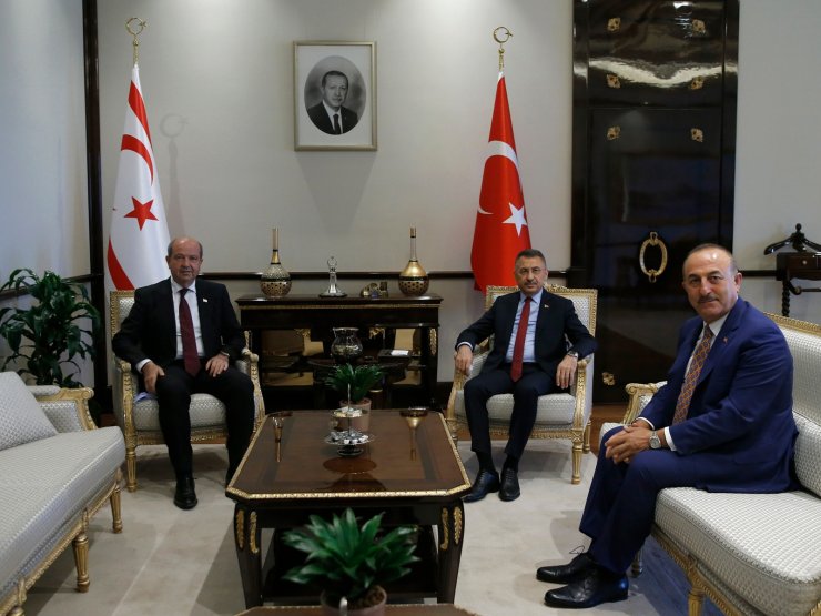 Cumhurbaşkanı Yardımcısı Oktay, KKTC Başbakanı ile görüştü