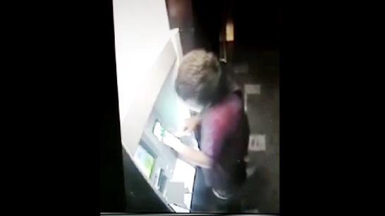 ATM'lerden kartları kopyalayarak para çekenlere suçüstü