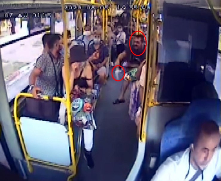 Otobüste 'maske' tartışması kamerada