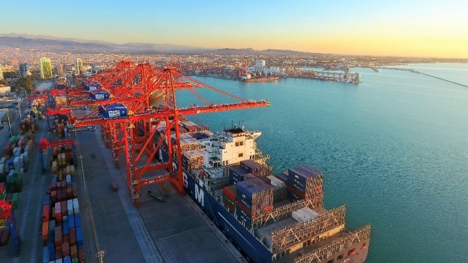 Mersin iş dünyasından, limanın Lübnan’a açılmasına destek