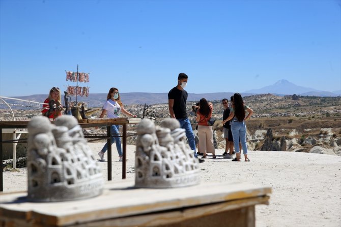 Kapadokya, pandemi sürecinde günübirlikçi yerli turistleri ağırlıyor