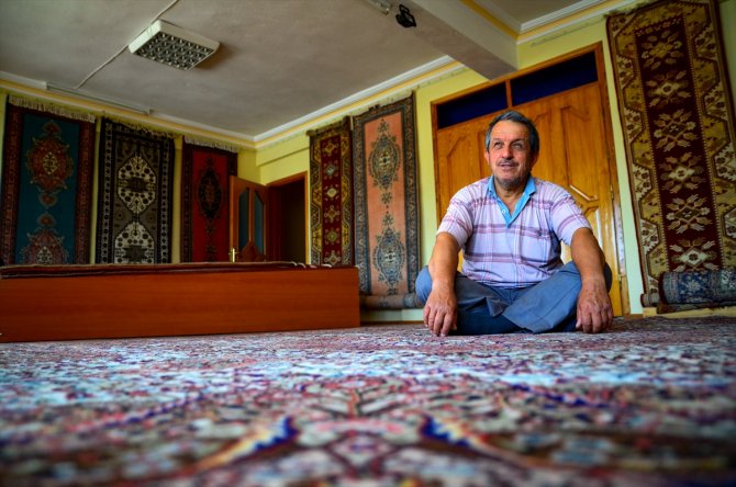 Halının ustası, Anadolu'nun unutulan hazinelerinden Ladik halısını yaşatmaya çalışıyor