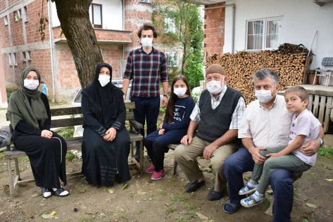 Kovid-19 teşhisi konulan 16 kişilik aile yaşadıklarını unutamıyor