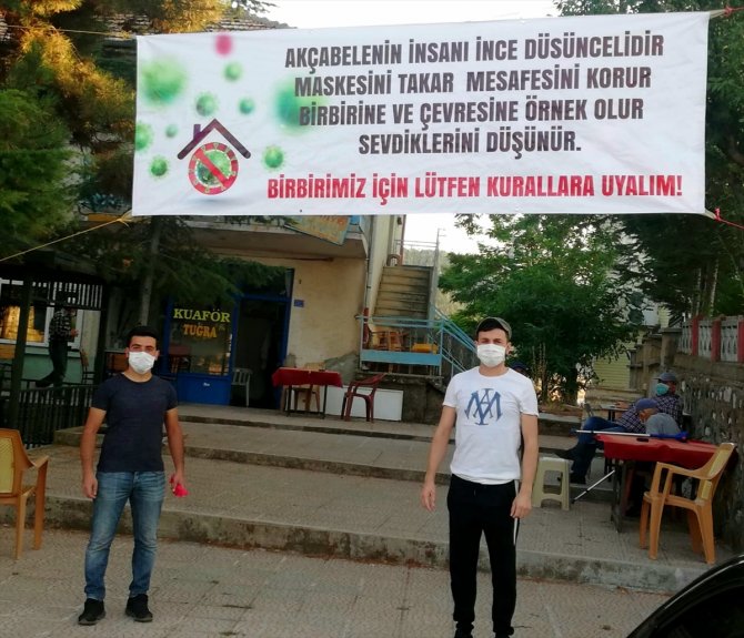 Beyşehir'in mahallesinde muhtarlıktan koronavirüse karşı "afişli" kampanya