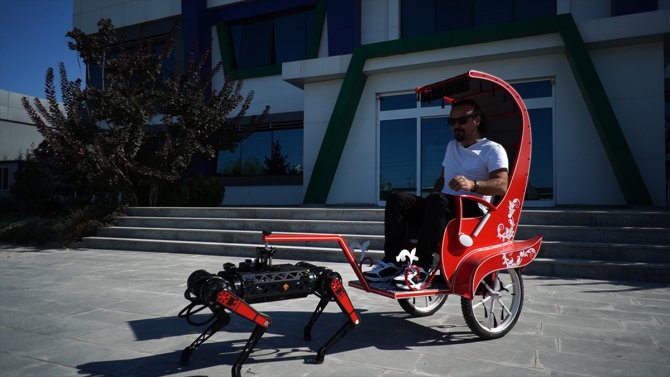 İşte Konya'da geliştirilen dört ayaklı robot Arat'ın yeni versiyonu