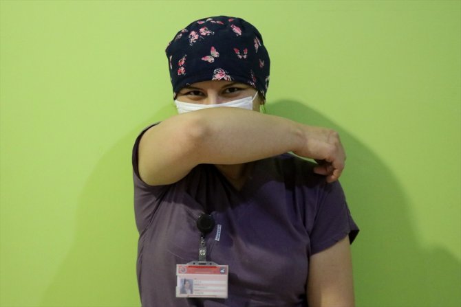Sağlık çalışanlarından Kovid-19 vakalarına karşı "Kimse bana bir şey olmaz demesin" uyarısı