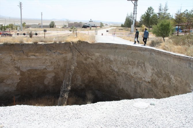 Konya'da obruk oluşabilecek bölgeler uydu görüntüleriyle tespit edilecek