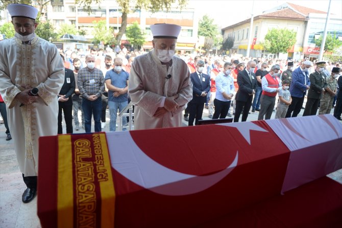 Suriye'de şehit olan Türk Kızılay personeli Arif Kıdıman'ın cenazesi toprağa verildi