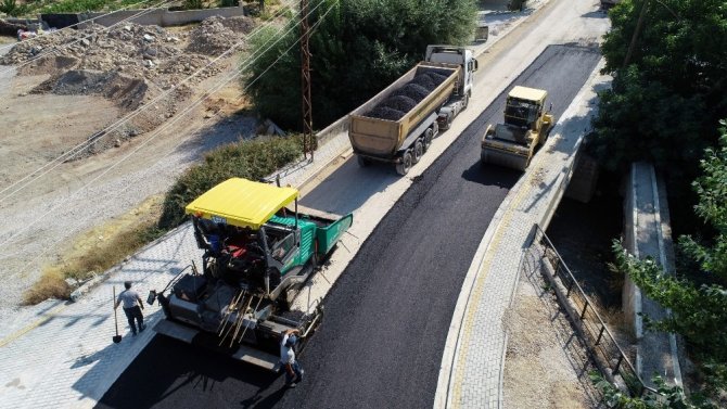 Meram’da yol ve asfaltlama çalışmaları devam ediyor