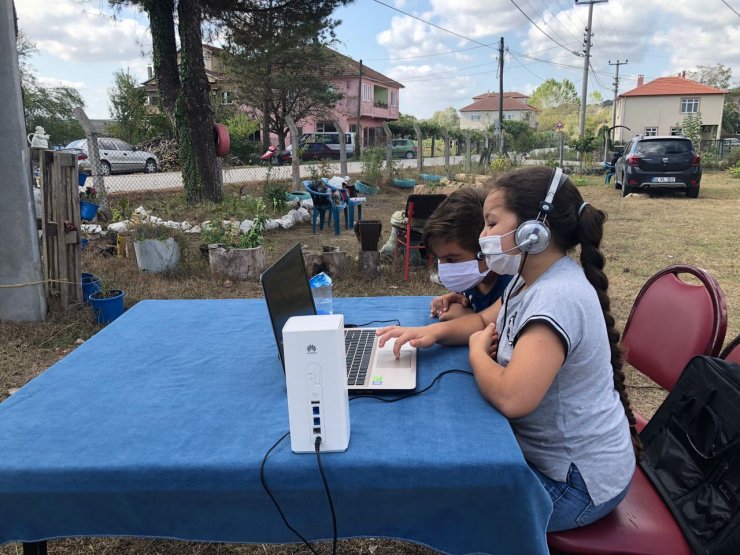 Sakarya'da 'Mobil EBA' araçlarıyla çocuklara eğitim verilecek 