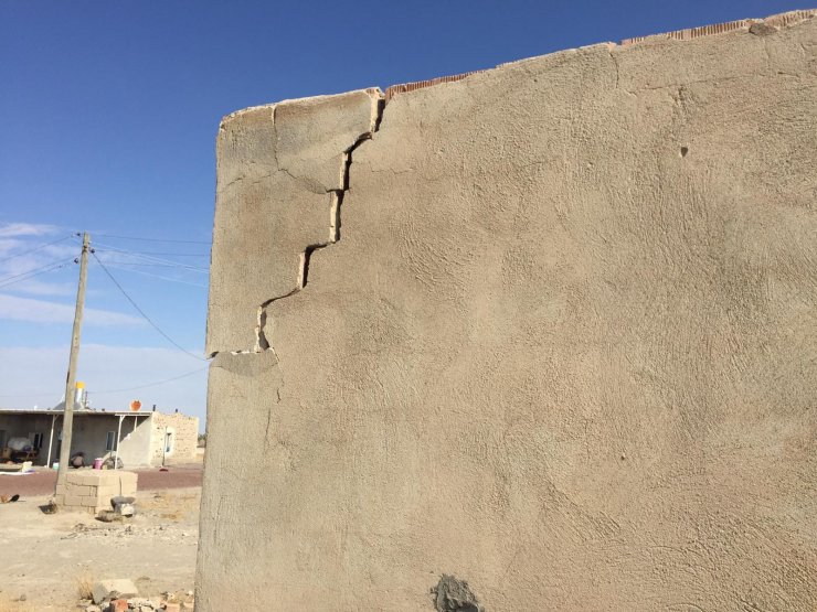 Niğde'deki deprem Konya'yı da etkiledi: 10 ev hasar gördü