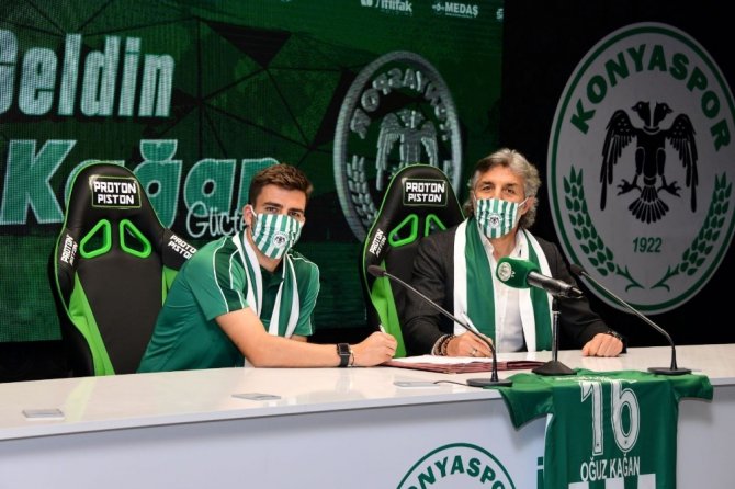 Konyaspor’da 3 imza birden