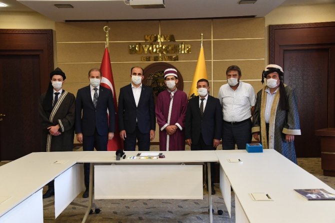 Karabacak: "Pandemi sürecinde büyükşehir belediyemiz esnafımıza destek oldu"