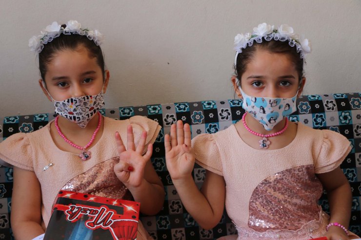Suriyeli ailenin ikizlerinin adı 'Türkiye' ve 'Suriye'